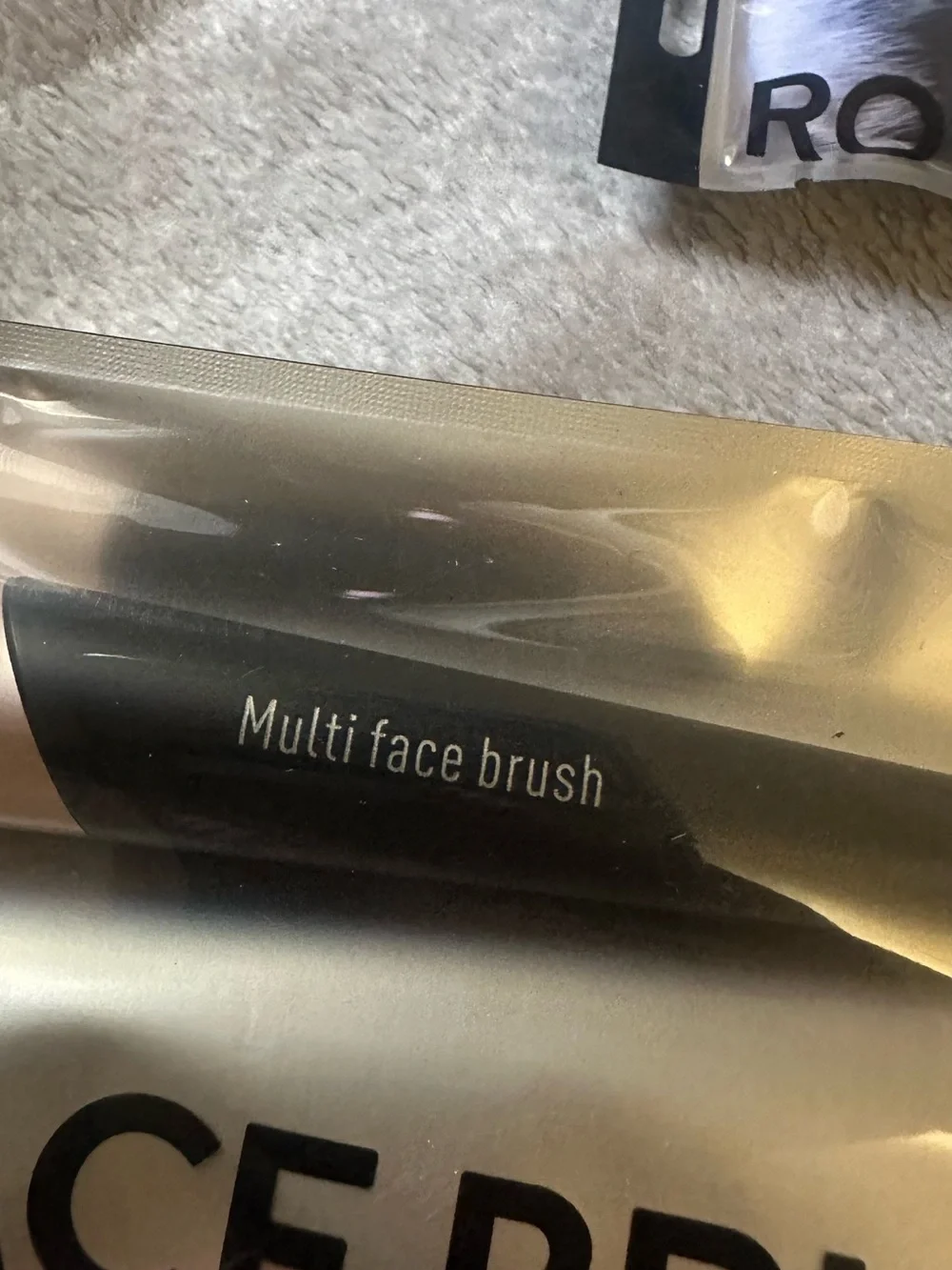 Multi-Use Powder Brush - Rose Gold & Black